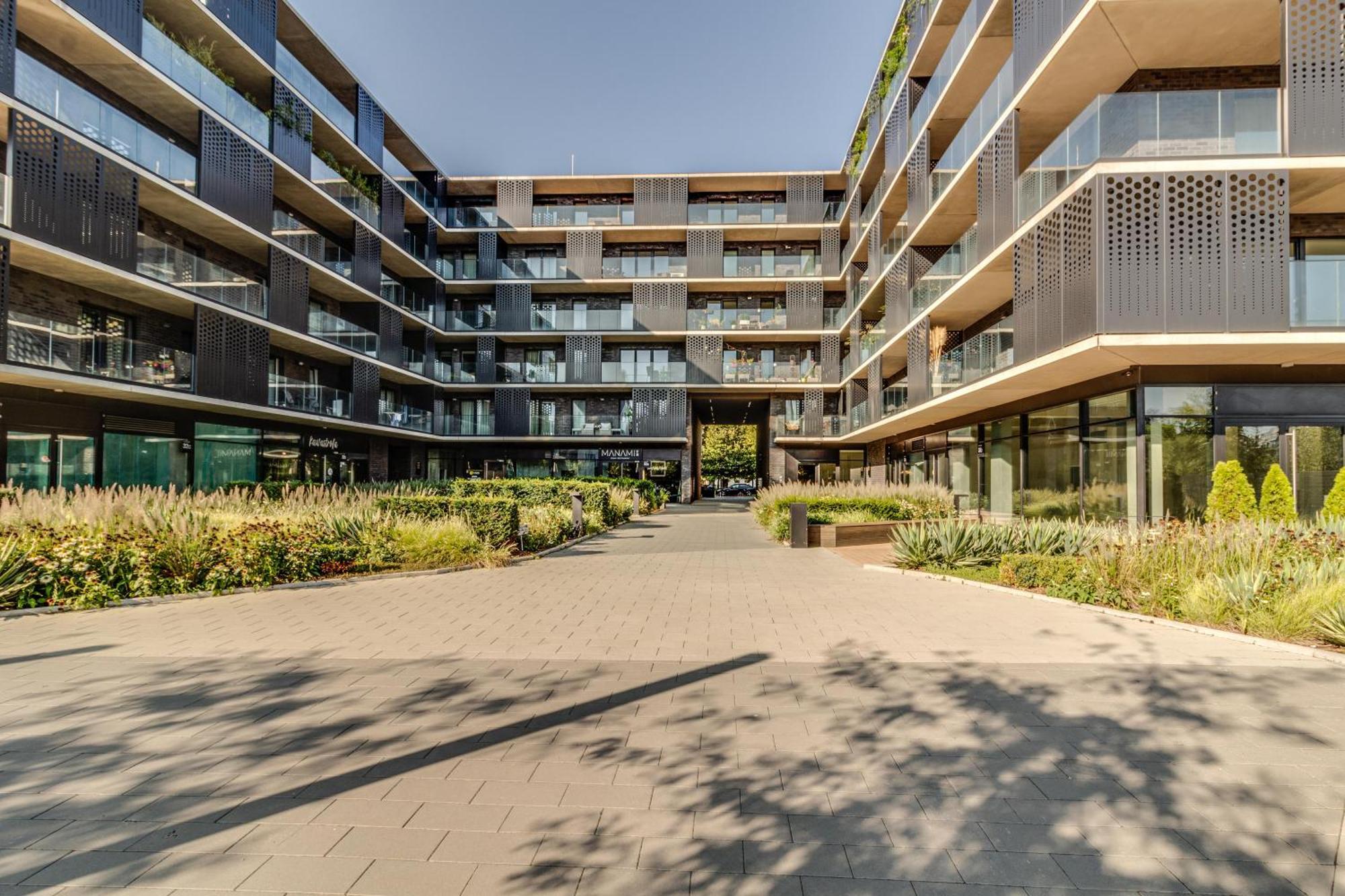 Rentplanet - Apartamenty Ksiecia Witolda Wroclaw Exterior photo